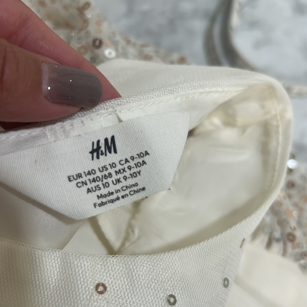 H&M GIRL FLARE SKIRT DRESS WITH GOLD SEQUIN STARS IVORY SLEEVELESS Sz 10 - Picture 15 of 16